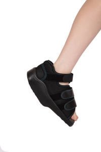 Hallux Valgus Ayakkabısı